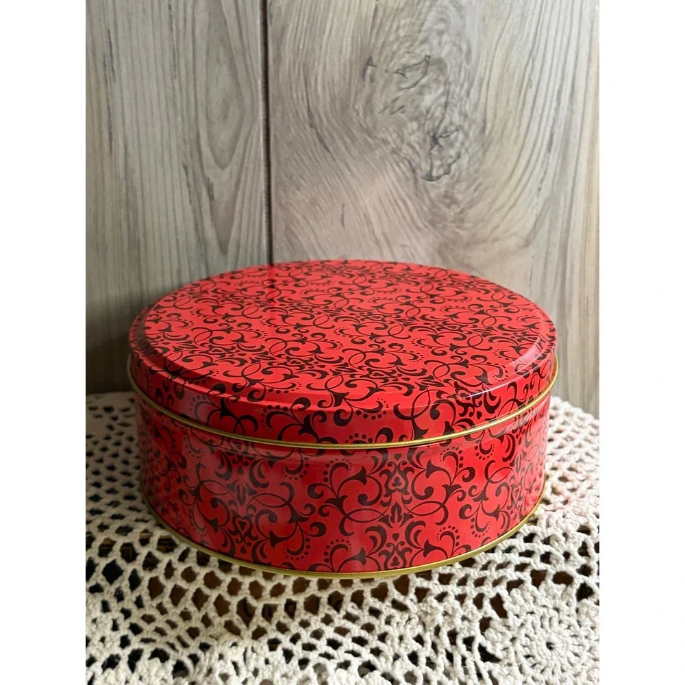 Red Black Damask Round Tin Scroll Pattern Gold Interior Storage Container 7x3